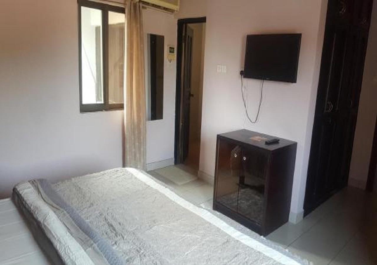 First Choice Hotel 阿克拉 外观 照片